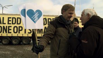 The Newsroom - Off the Record, Photo 2