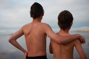 Brothers, Photo 2
