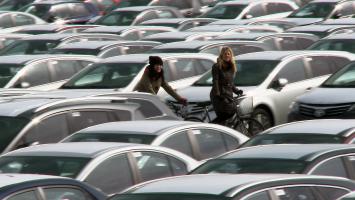 Bikes vs Cars, Photo 1