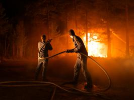 Pyromaniac, Photo 1