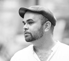 Sharaf, Director