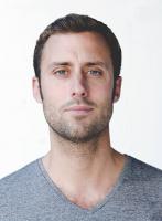 Mikelis, Director
