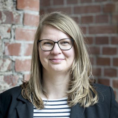 Hanna Reifgerst                                  (Künstlerische Leitung)