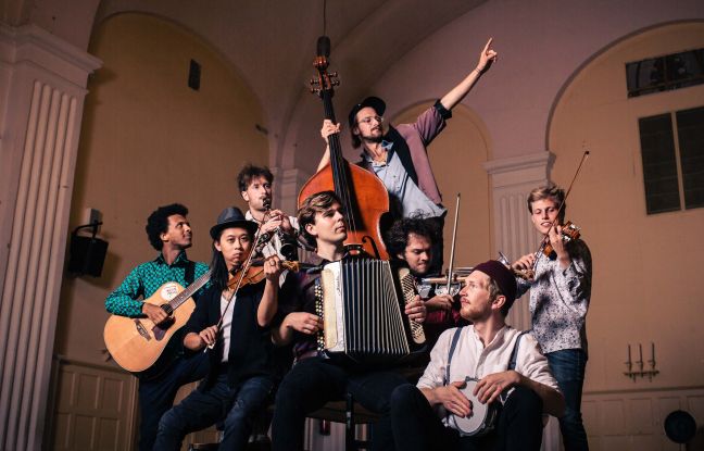 Die achtköpfige Kapelle Hepta Polka 