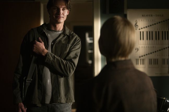 frontal shot Johna; back shot Selma