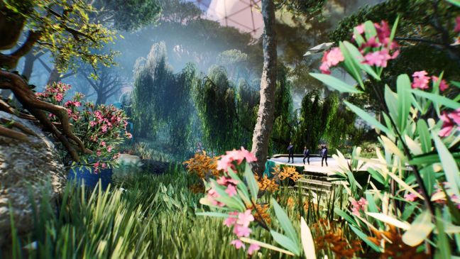 Magenta-blühende Pflanzen im Vordergrund, Bäume, ein See und eine Plattform mit drei Männern, die sich strecken in lila Anzügen im Mittelgrund