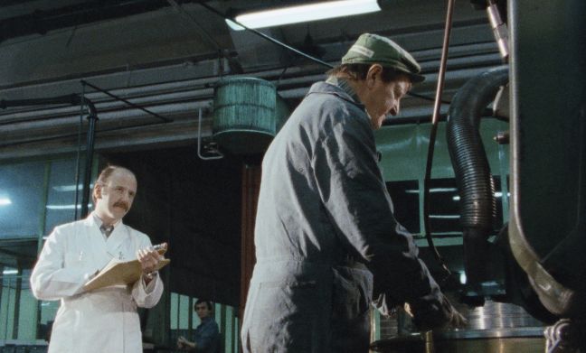 Qualitätskontrolle in der Fabrik