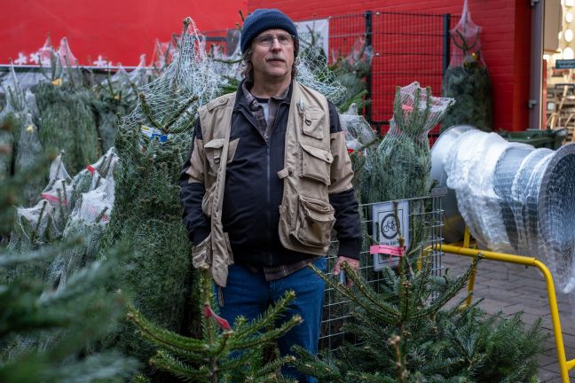 Ralf Prange beim Weihnachtsbaumverkauf