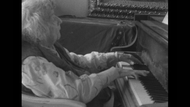 Anna Casparsson am Klavier