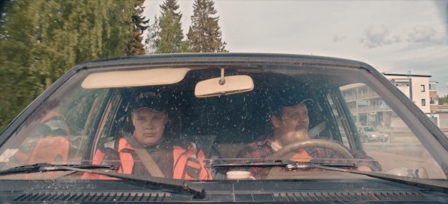Tero und Henri im Auto
